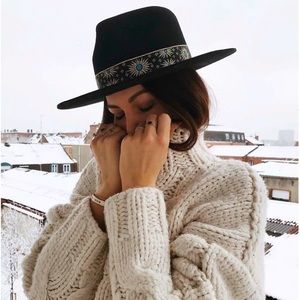 Lack of Color, The Phoenix Hat